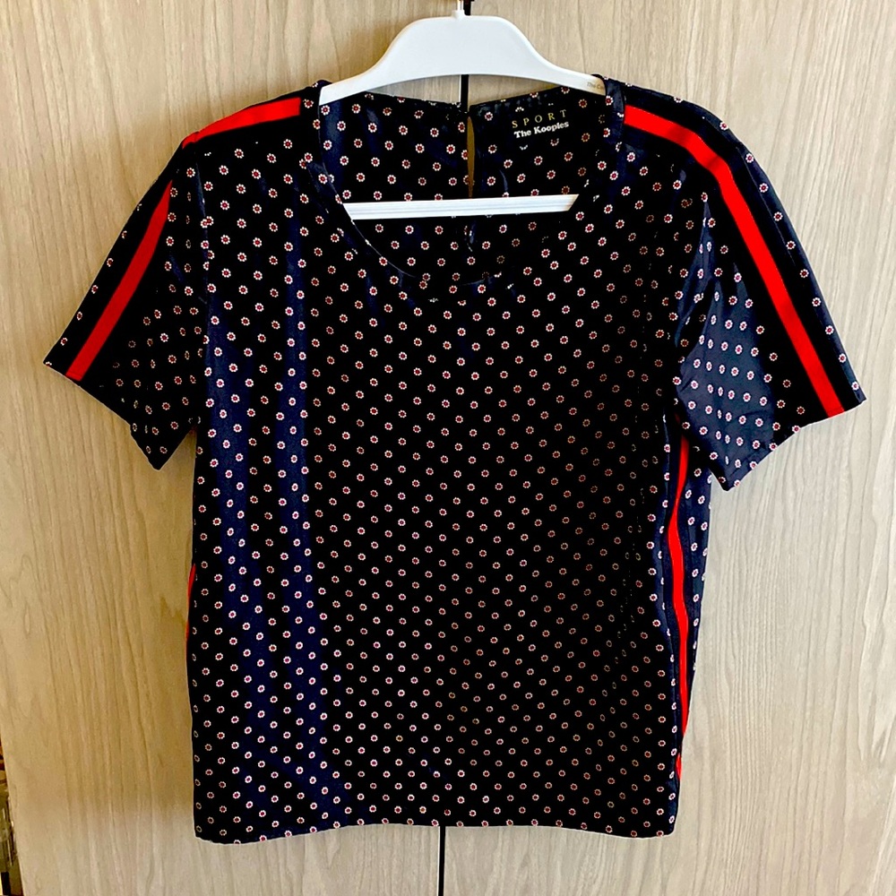 The Kooples sport black top with black and rad stripe med